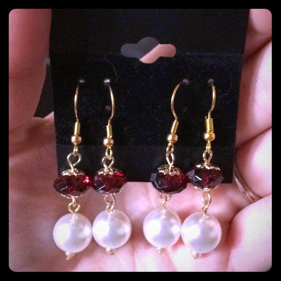 Roses HC Gifts Jewelry - 😱FINAL PRICE 😱 GONE BY 01/31 😎1 PAIR LEFT😎